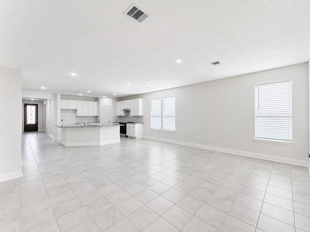 1023 Valley Crest Lane, La Marque, TX 77568