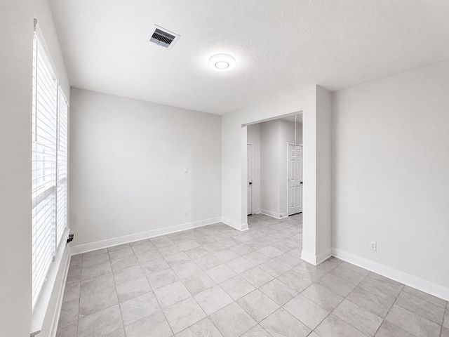 1023 Valley Crest Lane, La Marque, TX 77568