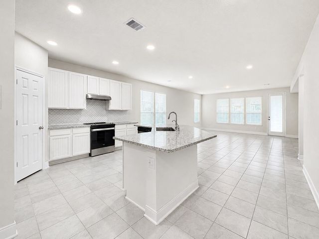 1023 Valley Crest Lane, La Marque, TX 77568