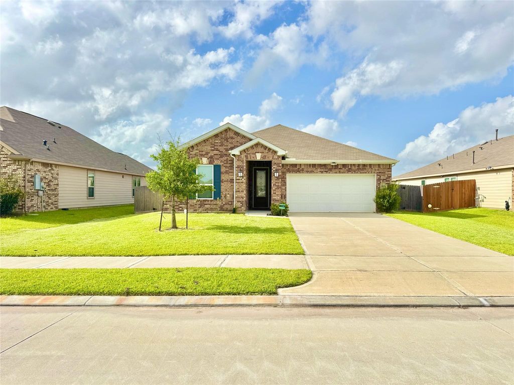 1023 Valley Crest Lane, La Marque, TX 77568