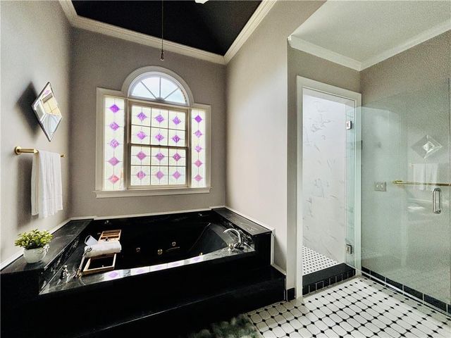 1696 Harts Run, Atlanta, GA 30341