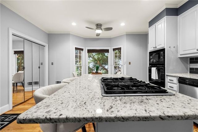 1696 Harts Run, Atlanta, GA 30341