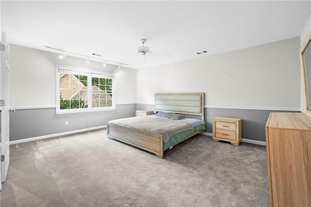 1696 Harts Run, Atlanta, GA 30341
