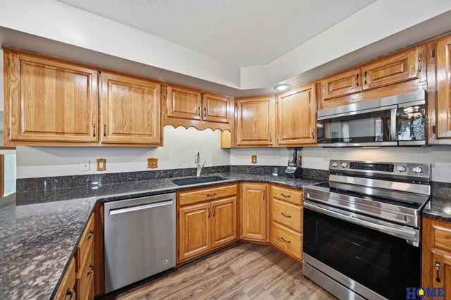 3030 Pecos Road, Lincoln, NE 68516