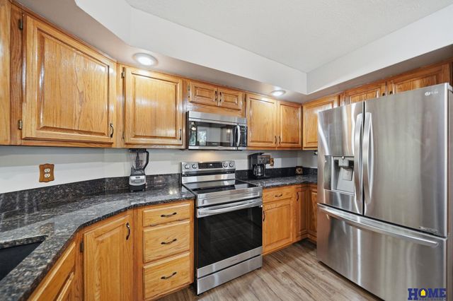 3030 Pecos Road, Lincoln, NE 68516