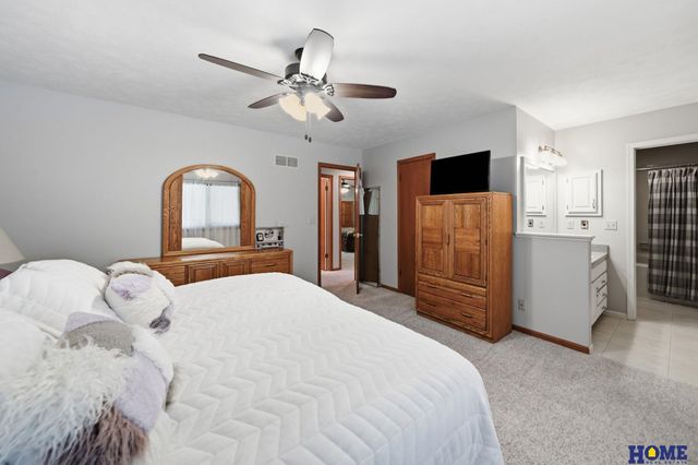 3030 Pecos Road, Lincoln, NE 68516