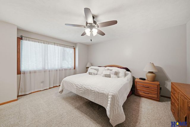 3030 Pecos Road, Lincoln, NE 68516