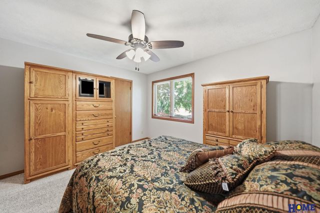 3030 Pecos Road, Lincoln, NE 68516
