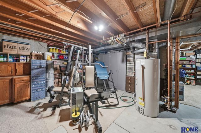 3030 Pecos Road, Lincoln, NE 68516