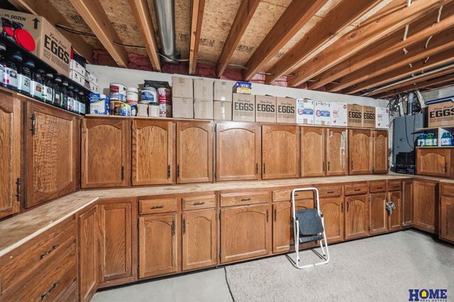 3030 Pecos Road, Lincoln, NE 68516