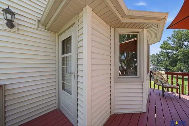 3030 Pecos Road, Lincoln, NE 68516
