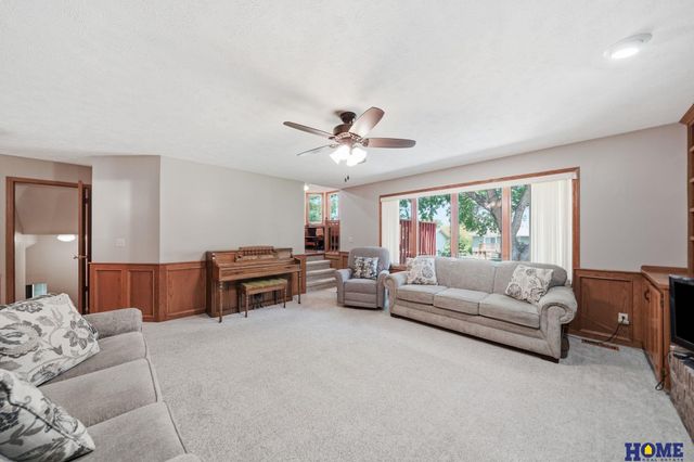 3030 Pecos Road, Lincoln, NE 68516
