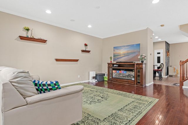 15587 Crab Apple Lane, Eden Prairie, MN 55347