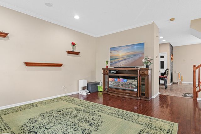 15587 Crab Apple Lane, Eden Prairie, MN 55347