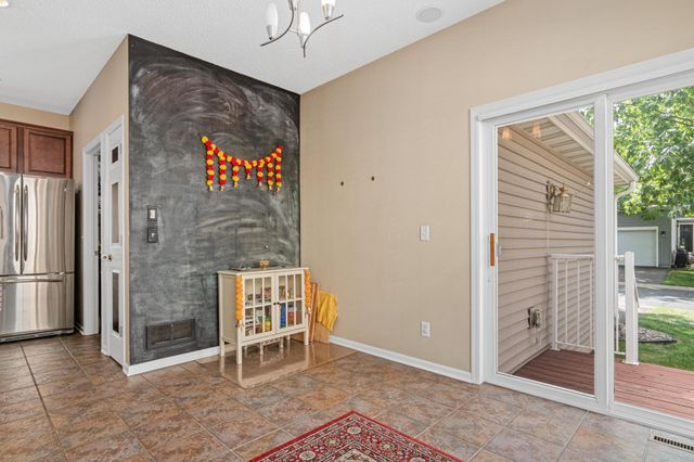 15587 Crab Apple Lane, Eden Prairie, MN 55347