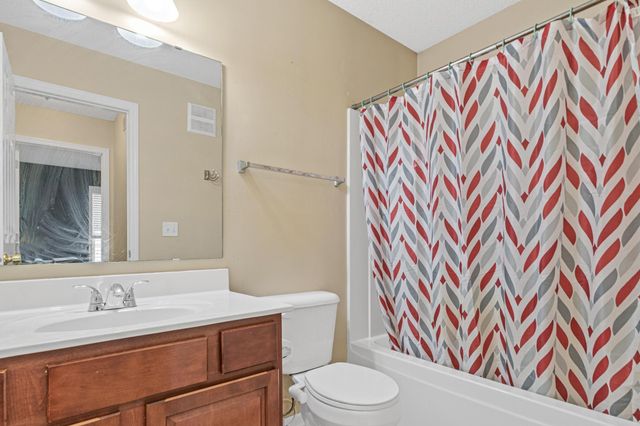 15587 Crab Apple Lane, Eden Prairie, MN 55347