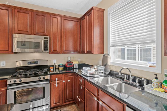 15587 Crab Apple Lane, Eden Prairie, MN 55347