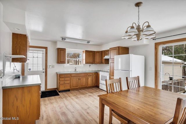 9 Kevin Lane, Schodack, NY 12061