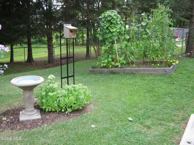 9 Kevin Lane, Schodack, NY 12061