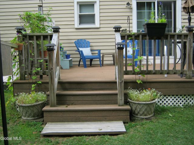 9 Kevin Lane, Schodack, NY 12061