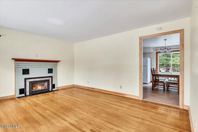 9 Kevin Lane, Schodack, NY 12061