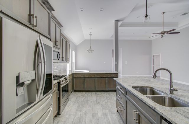 610 Rain Cloud Drive, Baytown, TX 77523