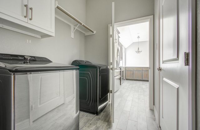 610 Rain Cloud Drive, Baytown, TX 77523