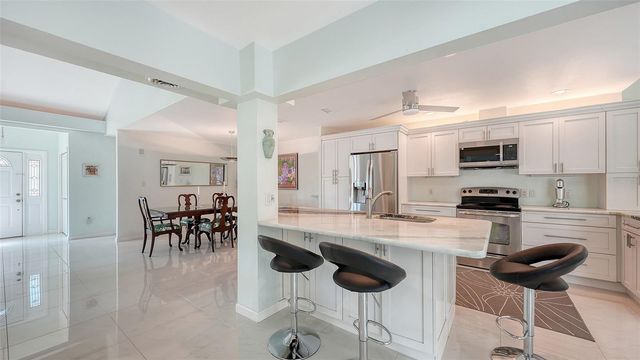 5324 SIESTA COURT, Sarasota, FL 34242