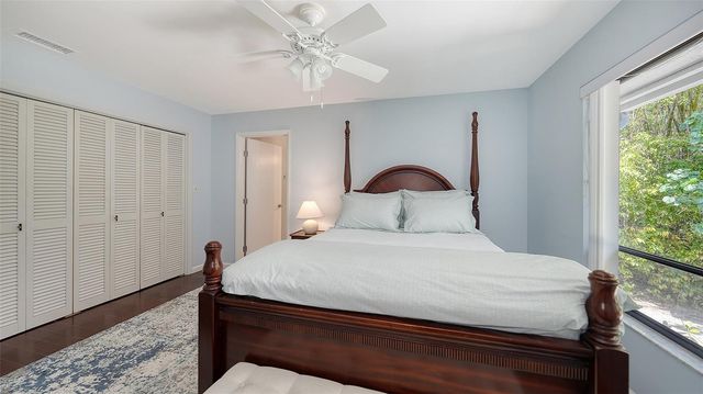 5324 SIESTA COURT, Sarasota, FL 34242