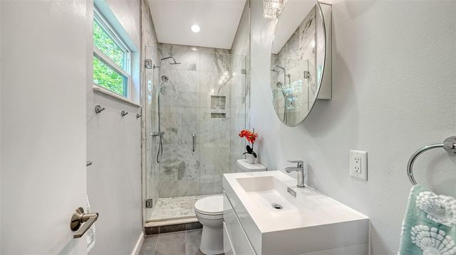 5324 SIESTA COURT, Sarasota, FL 34242