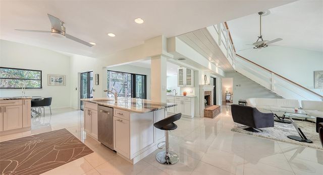 5324 SIESTA COURT, Sarasota, FL 34242