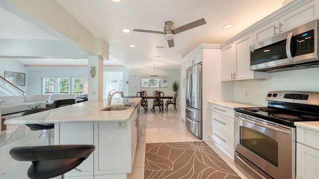 5324 SIESTA COURT, Sarasota, FL 34242