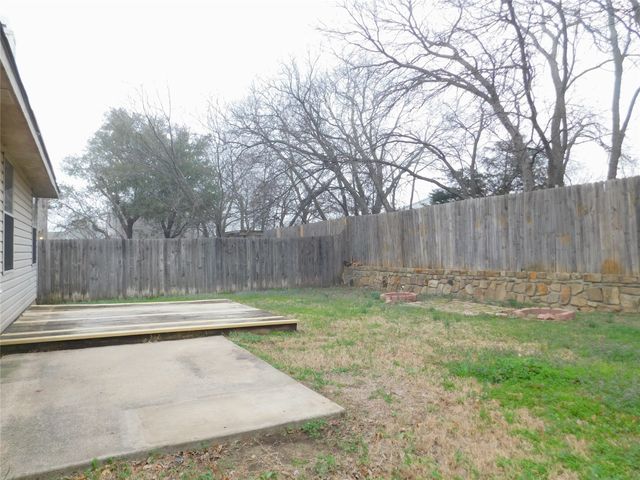 2017 Shawnee Trail, Fort Worth, TX 76247