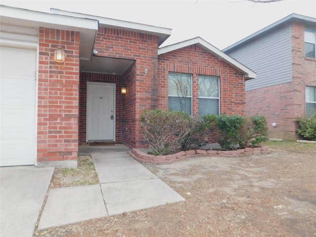 2017 Shawnee Trail, Fort Worth, TX 76247