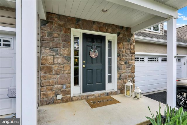 330 WENDOVER WAY, Lancaster, PA 17603