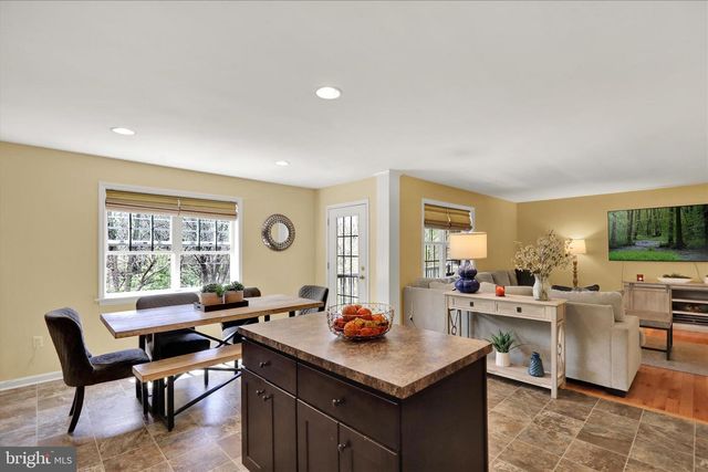 330 WENDOVER WAY, Lancaster, PA 17603