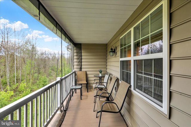 330 WENDOVER WAY, Lancaster, PA 17603