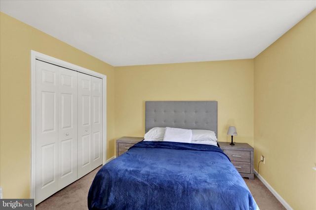 330 WENDOVER WAY, Lancaster, PA 17603