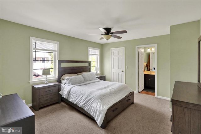330 WENDOVER WAY, Lancaster, PA 17603