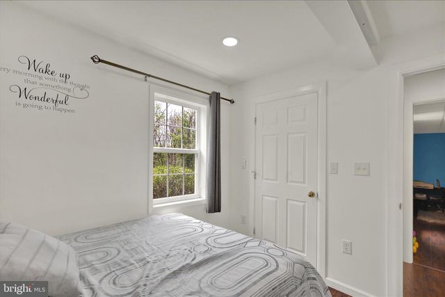330 WENDOVER WAY, Lancaster, PA 17603