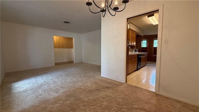 203 Longfellow Lane, Victoria, TX 77904