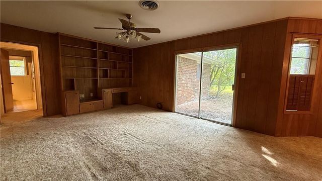 203 Longfellow Lane, Victoria, TX 77904