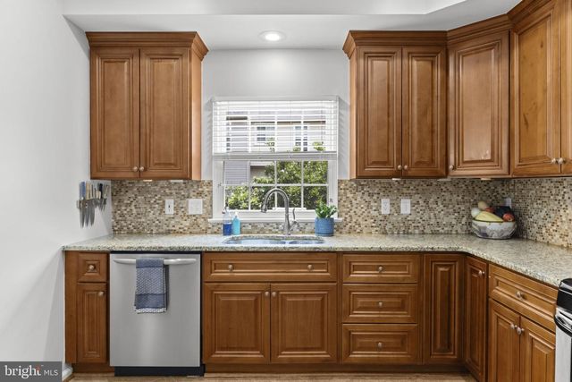 20340 BRIARCLIFF TER, Sterling, VA 20165