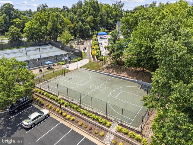 20340 BRIARCLIFF TER, Sterling, VA 20165
