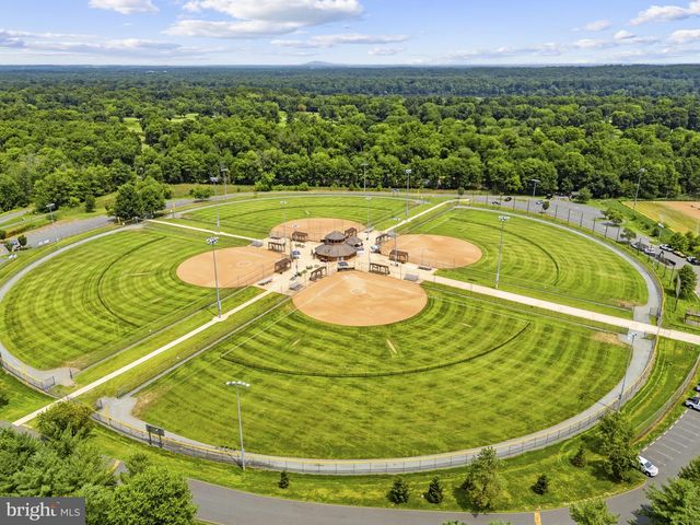 20340 BRIARCLIFF TER, Sterling, VA 20165