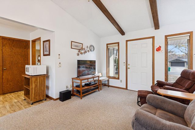 7041 Georgia Avenue N, Brooklyn Park, MN 55428