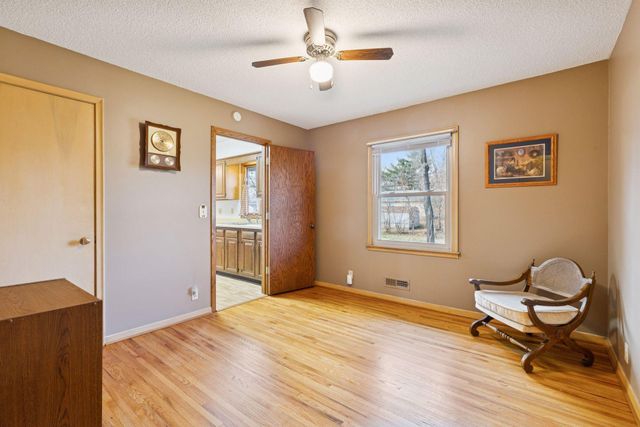 7041 Georgia Avenue N, Brooklyn Park, MN 55428