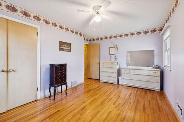 7041 Georgia Avenue N, Brooklyn Park, MN 55428