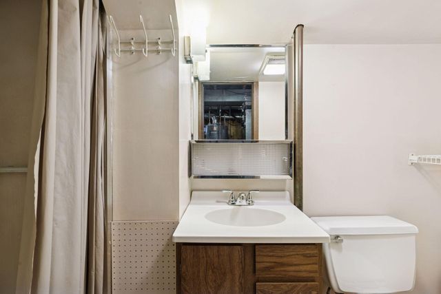 7041 Georgia Avenue N, Brooklyn Park, MN 55428