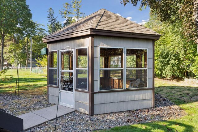 7041 Georgia Avenue N, Brooklyn Park, MN 55428